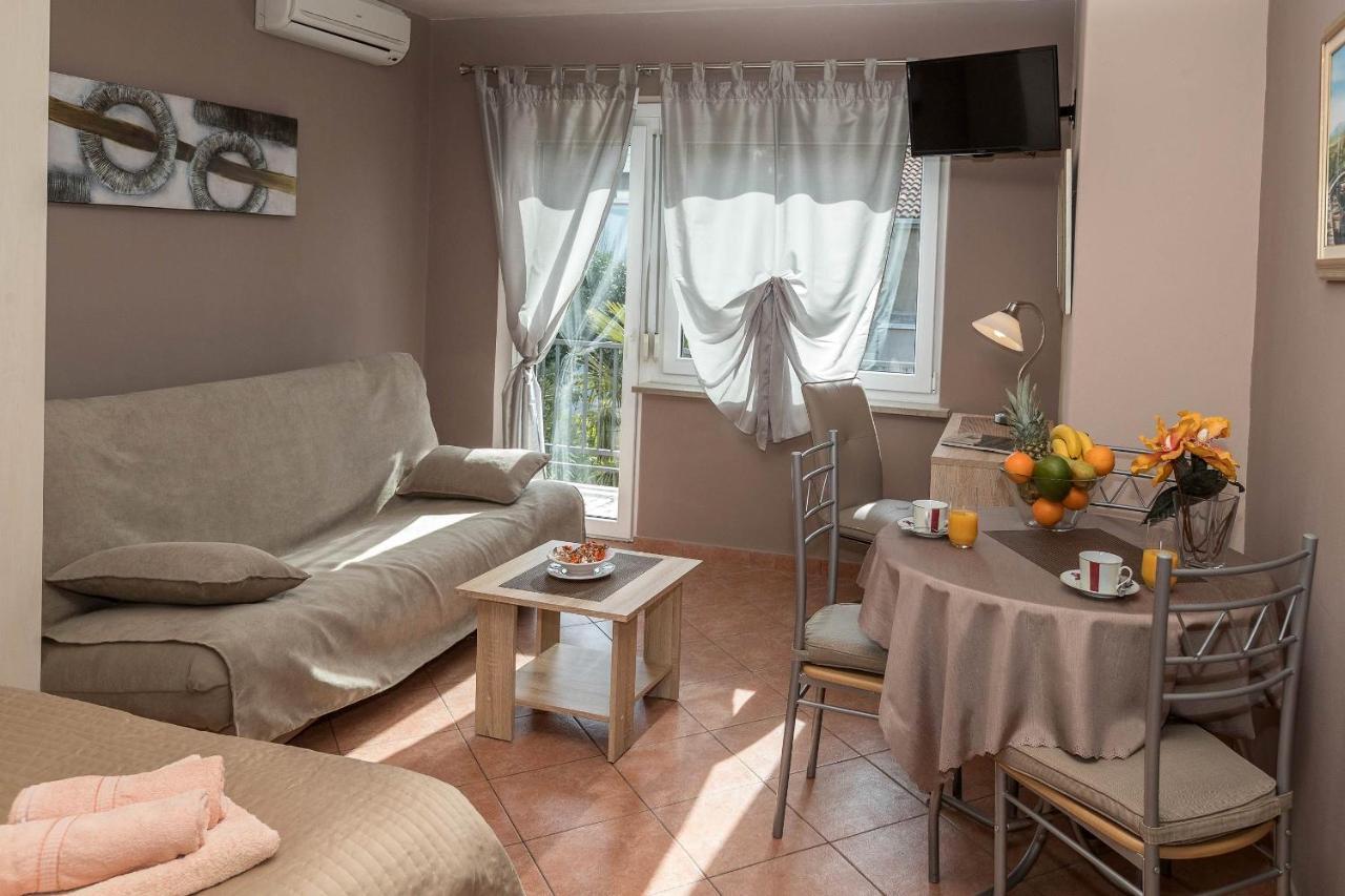 Apartments Karmen 1 Crikvenica Extérieur photo