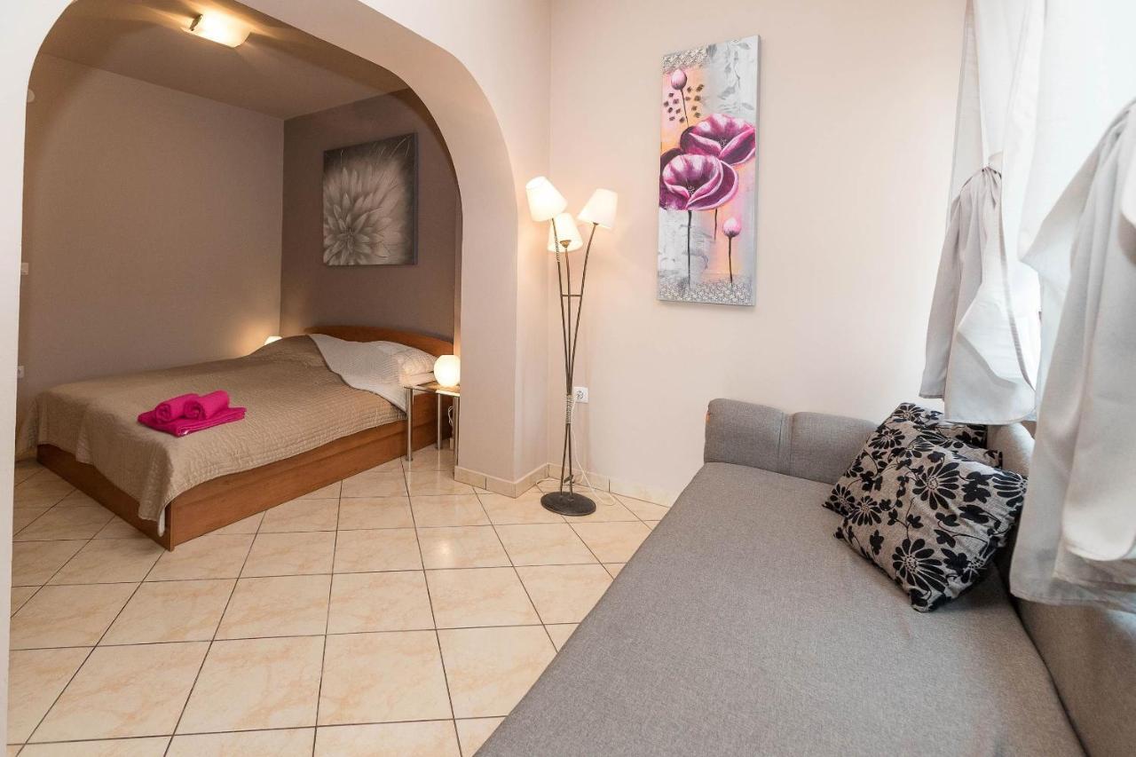 Apartments Karmen 1 Crikvenica Extérieur photo
