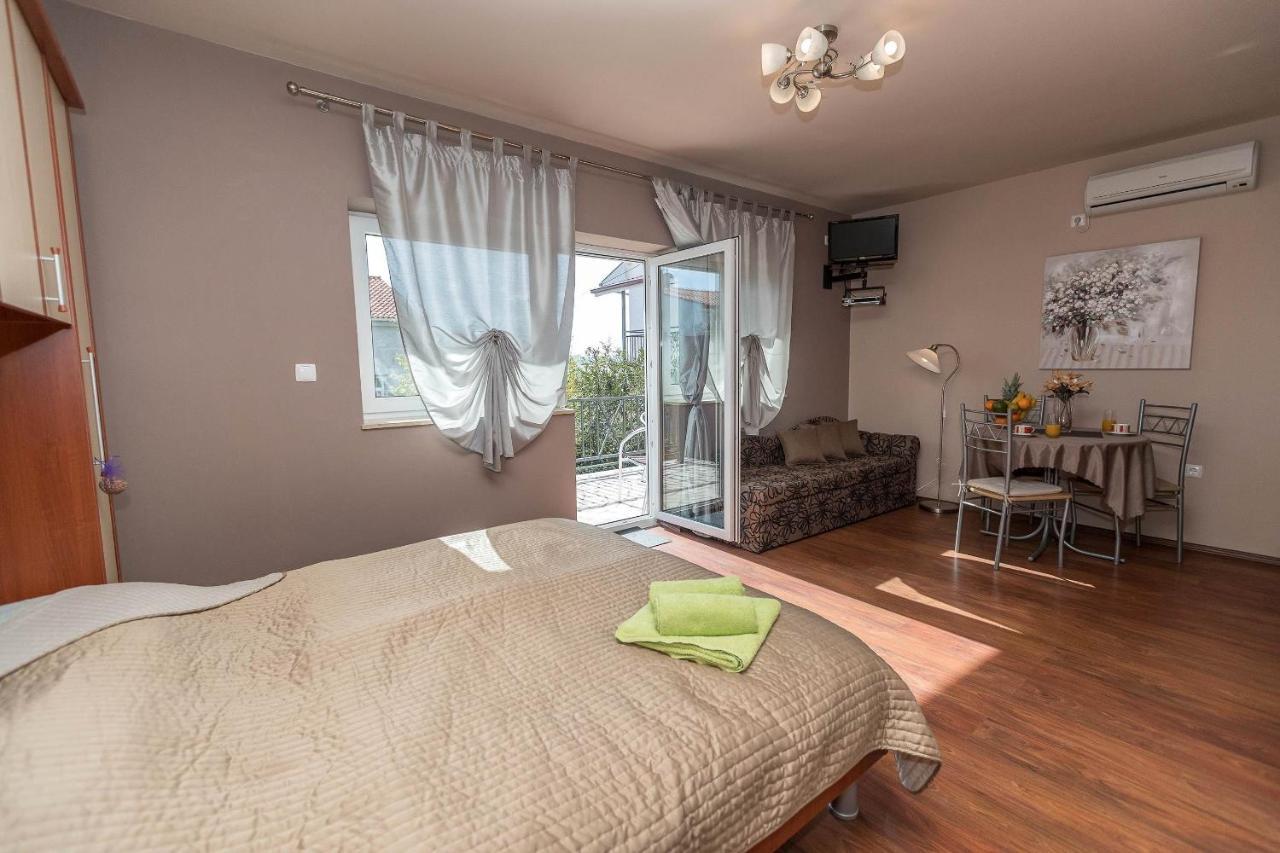 Apartments Karmen 1 Crikvenica Extérieur photo