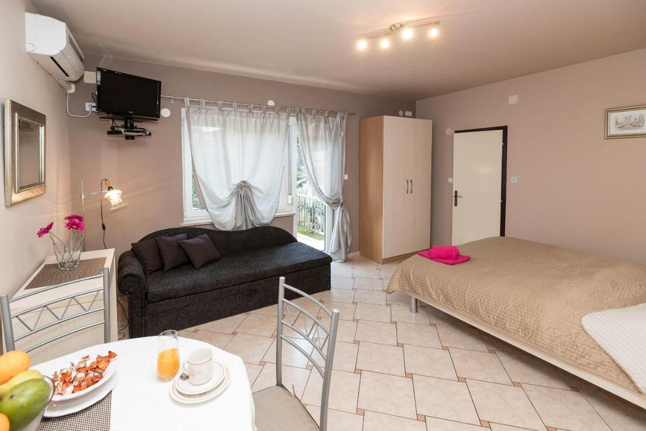Apartments Karmen 1 Crikvenica Extérieur photo